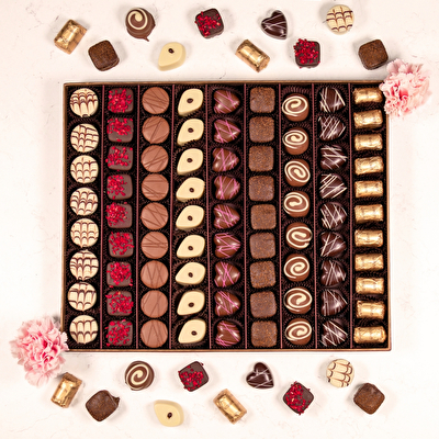 Belgisk pralinask 81 bitar